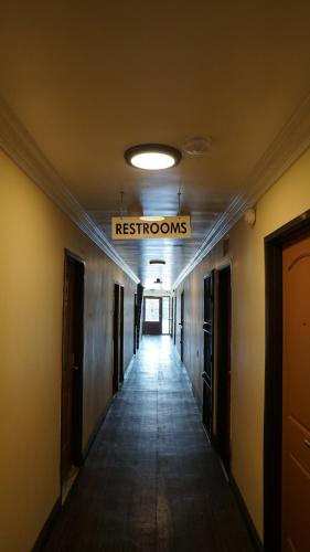 holly crest hotel los angeles lax airport