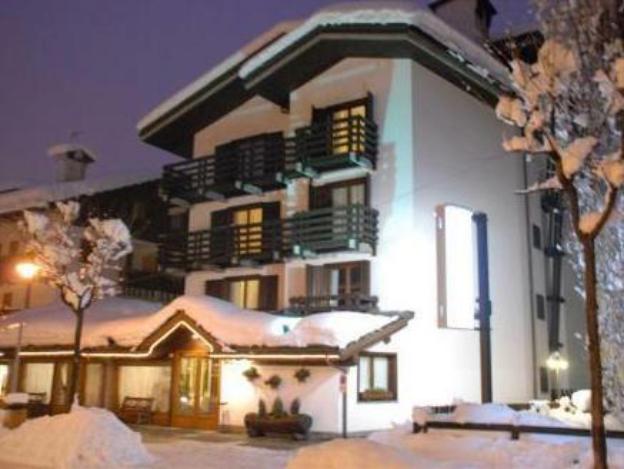 hotel les jumeaux courmayeur