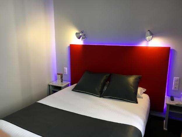 3h paris marais hotel