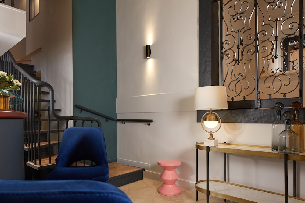 3h paris marais hotel