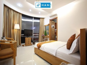 hanz happy hotel