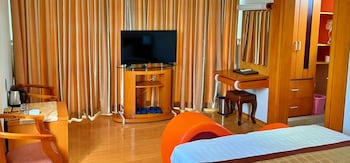 hanz happy hotel