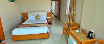 hanz happy hotel