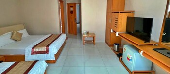 hanz happy hotel