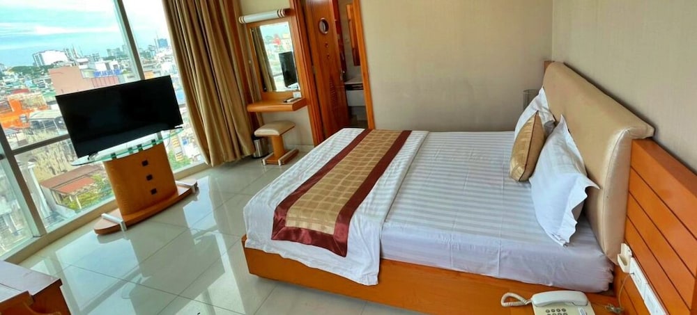hanz happy hotel