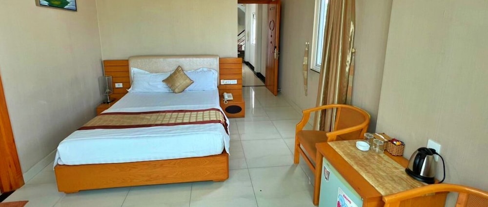 hanz happy hotel