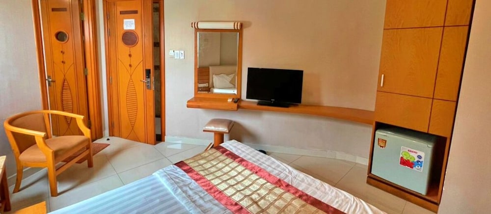 hanz happy hotel