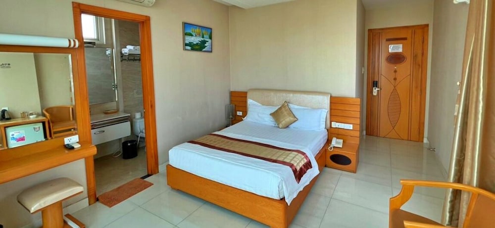 hanz happy hotel