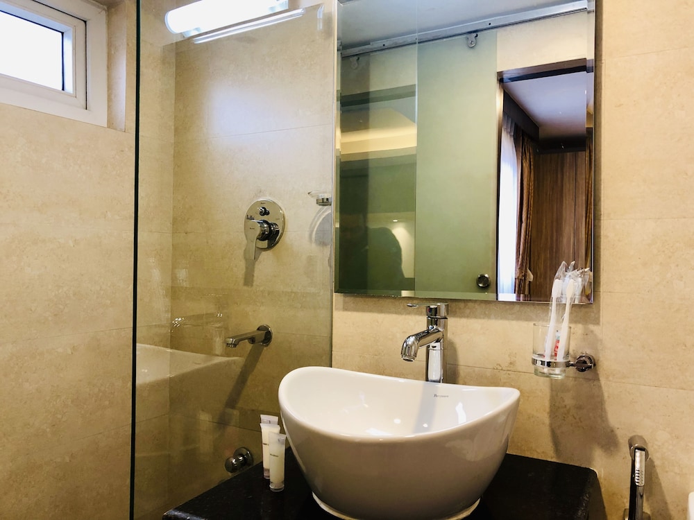 the milestone hotel and spa