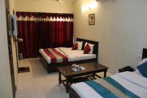 Hotel The Diamond Ring,Sector 45>>Chandigarh,2 star