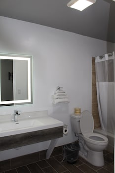 erth inn by aga los angeles