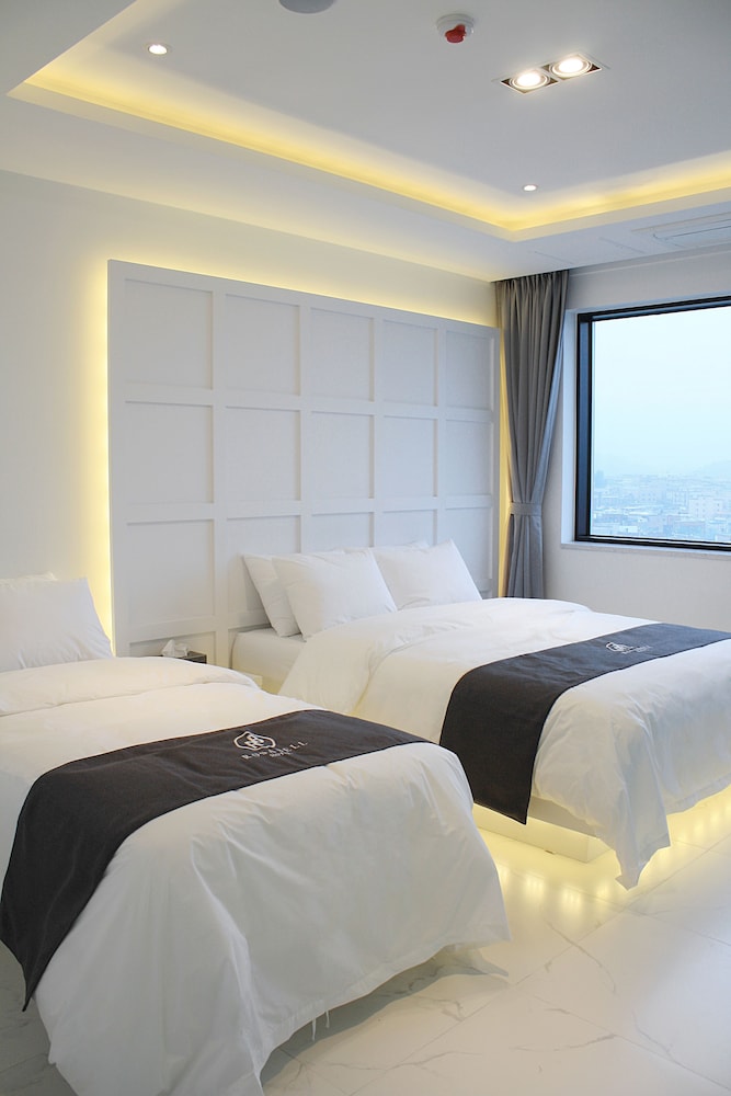 rosabell hotel
