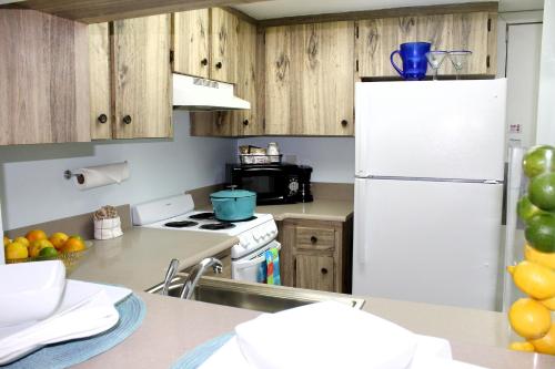 The Bay Inn At Lani Kai,Fort Myers Beach>>Fort Myers,2 star