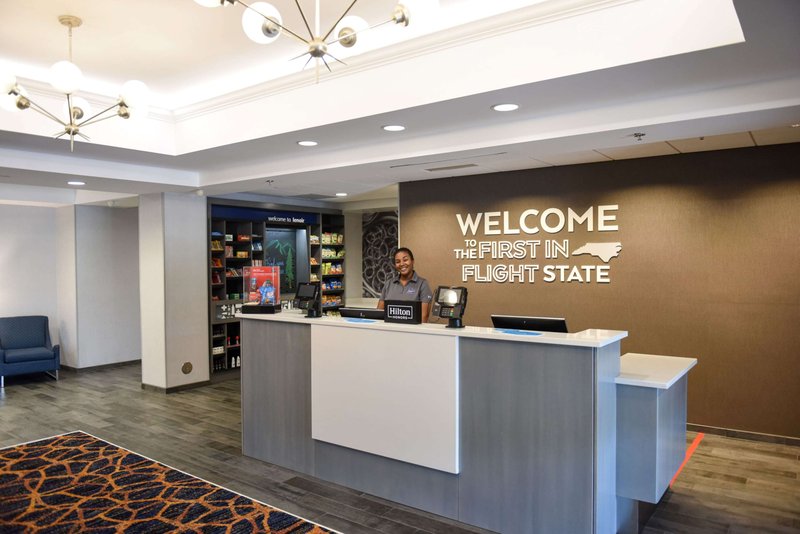 hampton inn and suites lenoir