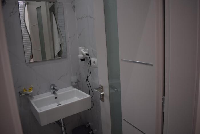 elena rooms and apartments