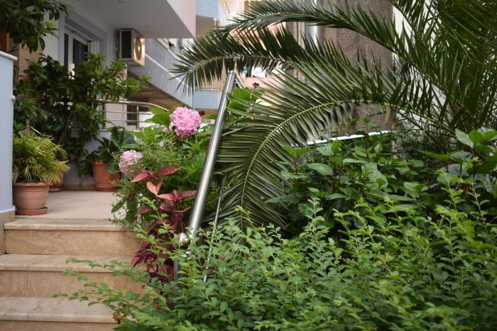 elena rooms and apartments