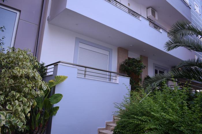 elena rooms and apartments