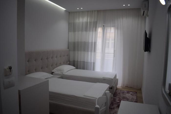 elena rooms and apartments