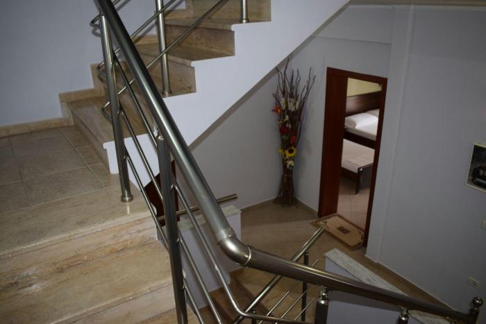 elena rooms and apartments