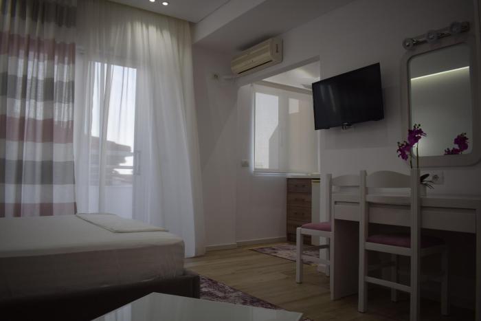 elena rooms and apartments