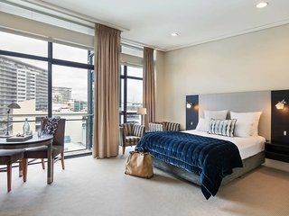 the sebel auckland viaduct harbour