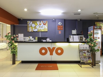 Super Oyo 761 City Hotel,Near Petaling Street,2 star