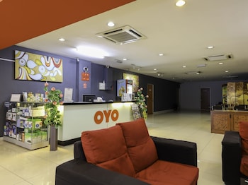 Super Oyo 761 City Hotel,Near Petaling Street,2 star