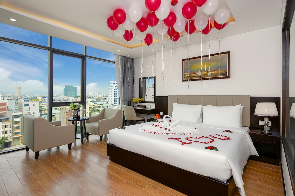 golden line danang hotel