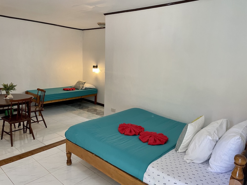 giswold lagunde beach resort