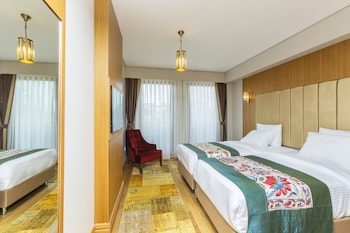 obelisk hotel and suites