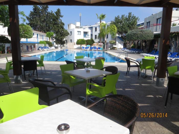 green bungalows hotel apartments