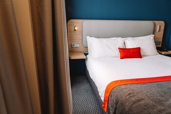 holiday inn express porto city center an ihg hotel
