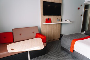 holiday inn express porto city center an ihg hotel