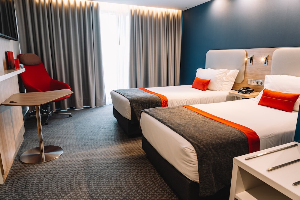 holiday inn express porto city center an ihg hotel