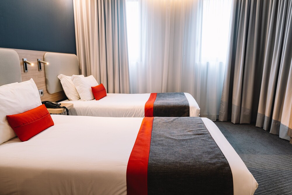 holiday inn express porto city center an ihg hotel