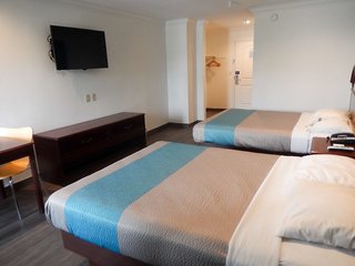 Motel 6 Azusa, Ca,Near Azusa City Hall,2 star