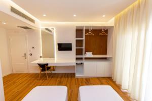 inada hotel ksamil