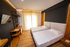 inada hotel ksamil
