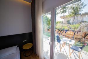 inada hotel ksamil