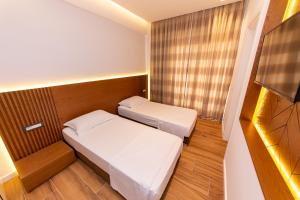 inada hotel ksamil
