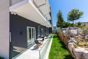 inada hotel ksamil
