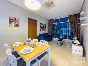 soho suites klcc by aloha