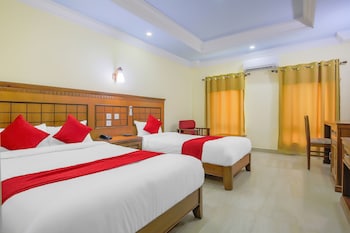 Hotel Lacoul Inn,In Siddharthanagar,3 star