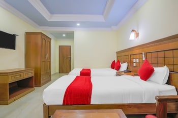 Hotel Lacoul Inn,In Siddharthanagar,3 star