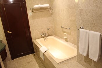 garden service suites at times square