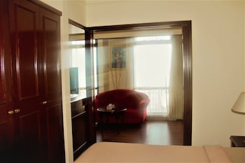 garden service suites at times square