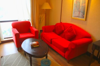 garden service suites at times square