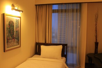 garden service suites at times square