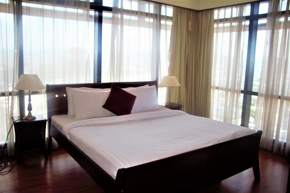 garden service suites at times square