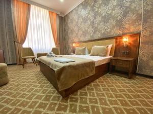 Bristol Hotel,Heydar Aliyev Palace>>Baku,3 star
